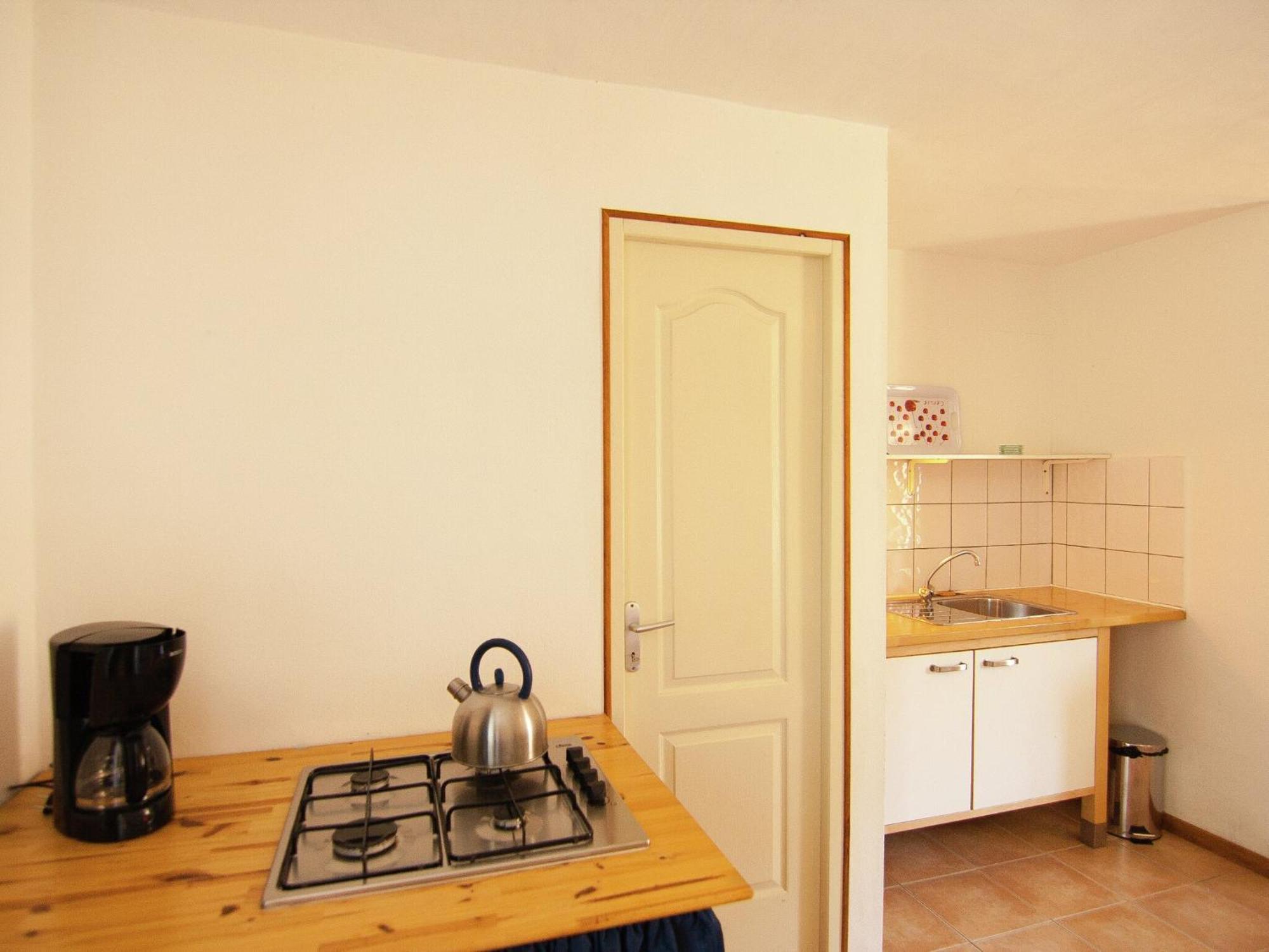 Appealing Apartment In Vezac With Swimming Pool Beynac-et-Cazenac Ngoại thất bức ảnh
